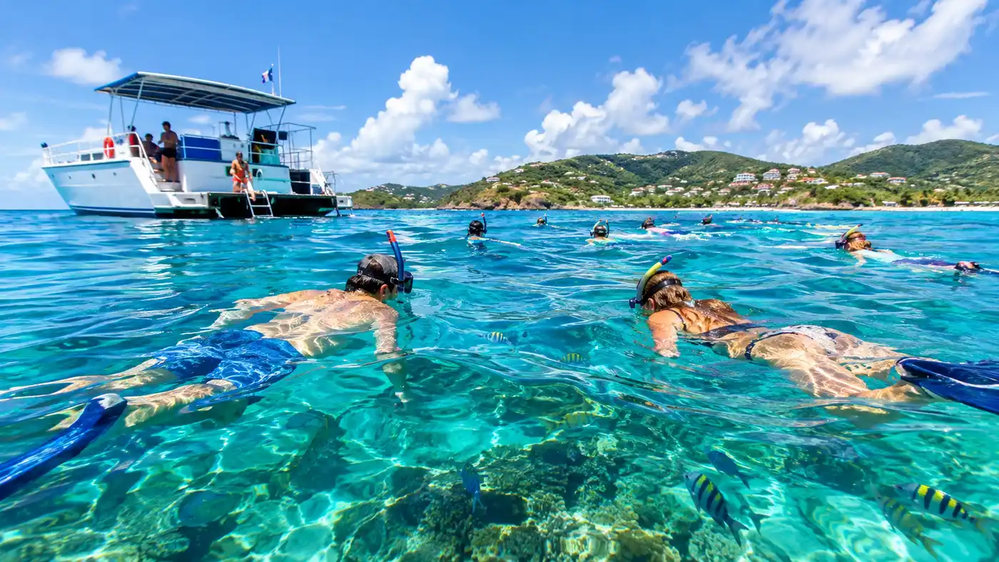 Location de bateaux privés vs excursions de snorkeling en groupe : lequel choisir ?